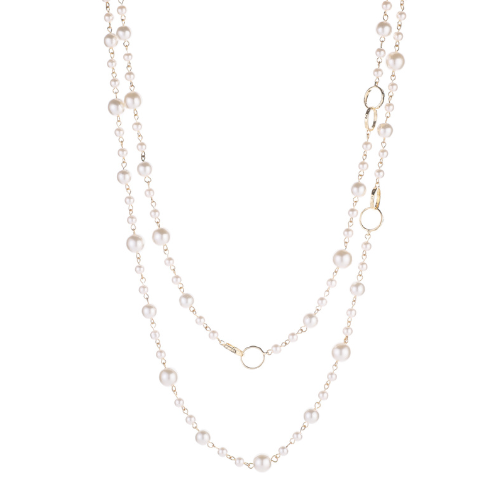 Pretty Pearls Ketting met dubbele lagen en elegante parels, afgewerkt met subtiele ringdetails voor een luxe en moderne uitstraling