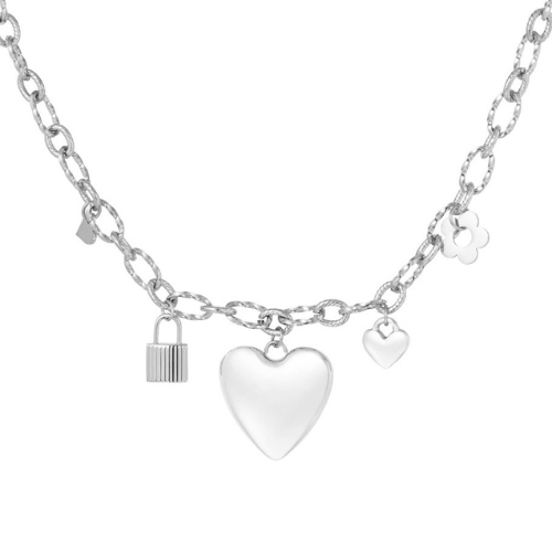 Zilverkleurige stainless steel bedelketting met hartjes en slotje bedels – trendy en symbolische damesketting