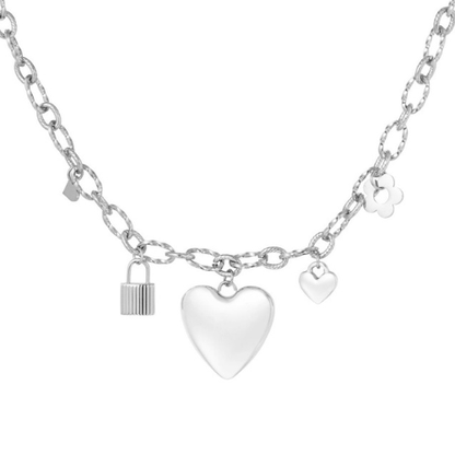 Zilverkleurige stainless steel bedelketting met hartjes en slotje bedels – trendy en symbolische damesketting
