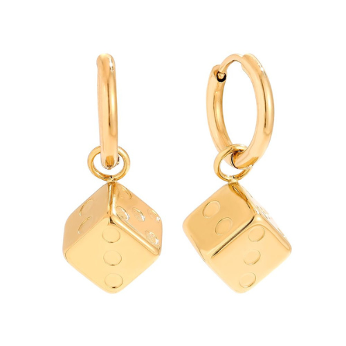 Goudkleurige Dice Deluxe Oorbellen met gedetailleerde dobbelsteenhangers voor een speelse en luxe uitstraling