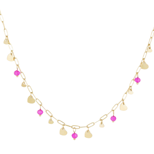 Goudkleurige Emily ketting met kleine hartbedeltjes en rfuchsia glaskralen, een speelse en elegante accessoire die kleur en charme toevoegt aan elke outfit