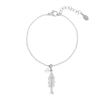 Zilverkleurige Fishy Armband met visbedel en pareltjes – elegante damesarmband van roestvrij staal