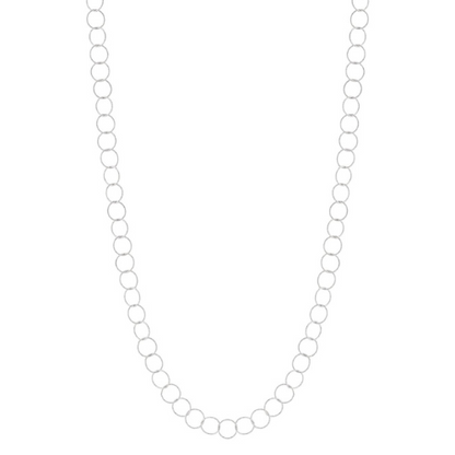 Luna Loop Chain lange zilverkleurige ketting met verfijnde ronde schakels voor een elegante en tijdloze stijl