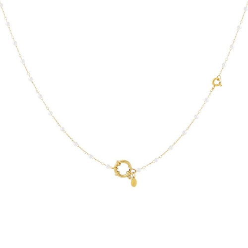 Half lange Pearl Lock ketting met elegante witte parels en goudkleurige sluiting, ideaal voor een tijdloze en chique uitstraling