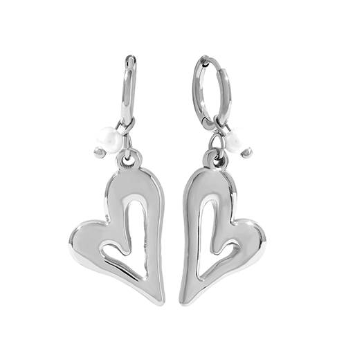 Zilverkleurige hartvormige oorbellen met parel – Pearly Love dames oorbellen van roestvrij staal