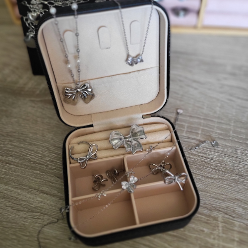 Sieradenbox XXL – verrassingspakket met sieraden in luxe zwart sieradendoosje, ideaal cadeau voor haar