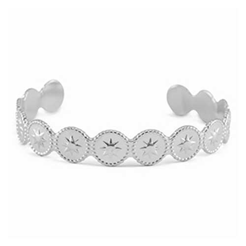 Middelgrote zilverkleurige RVS bangle met ronde vormen en sterren – kosmisch geïnspireerd ontwerp.
