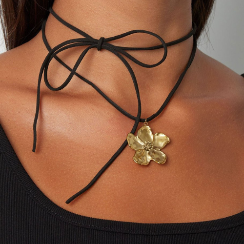 Tied Blossem Ketting