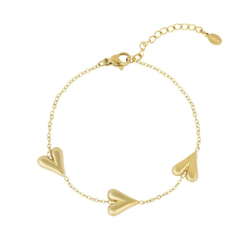 Goudkleurige armband met drie hartjes – Trio of Love damesarmband van roestvrij staal