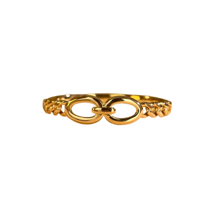 Goudkleurige gesloten bangle met gedraaide structuur - subtiele damesarmband